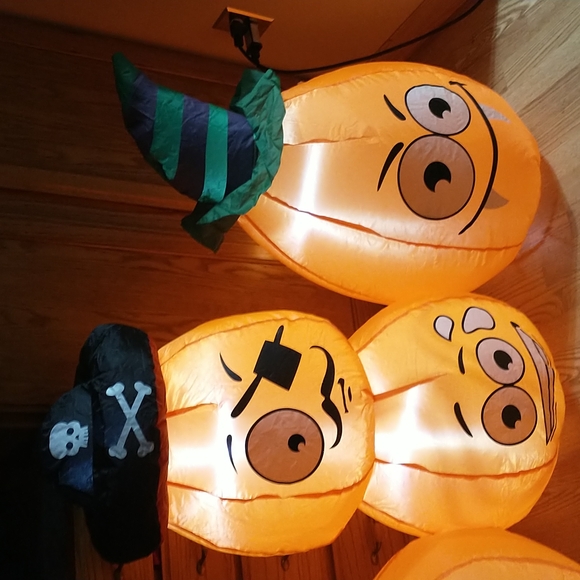Halloween blow up - Picture 3 of 3